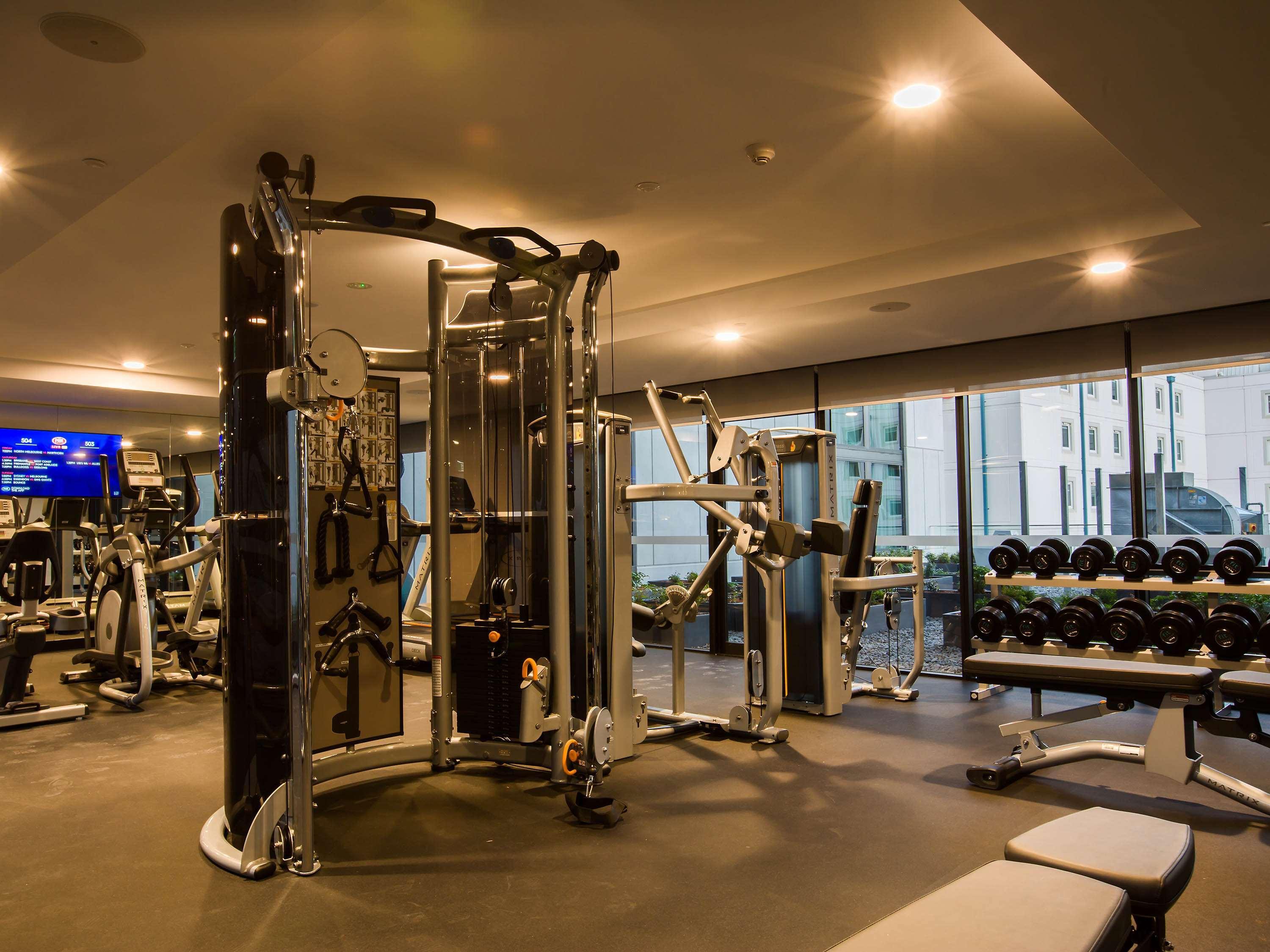Pullman Sydney Airport Hotell Eksteriør bilde The gym at the hotel