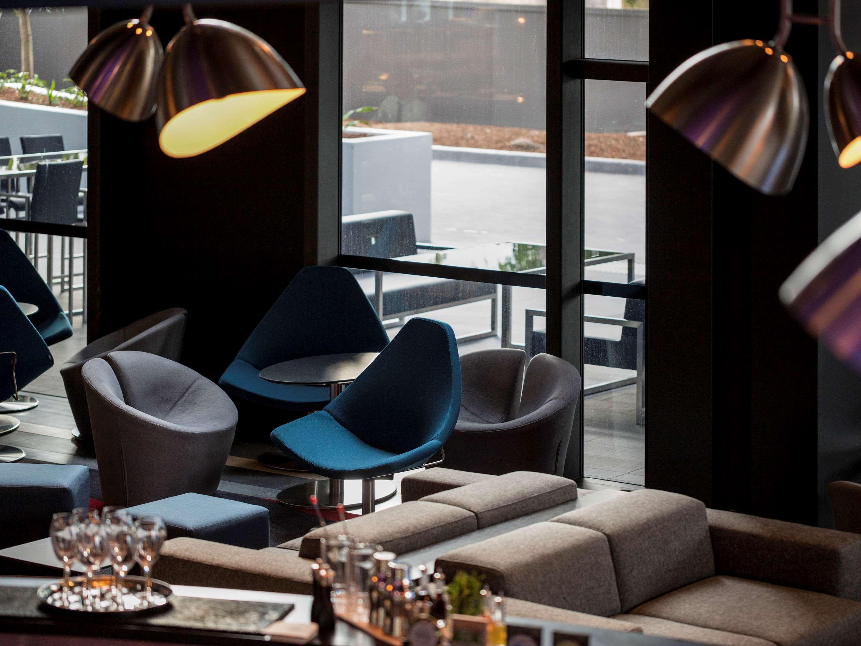 Pullman Sydney Airport Hotell Eksteriør bilde The interior of the lounge