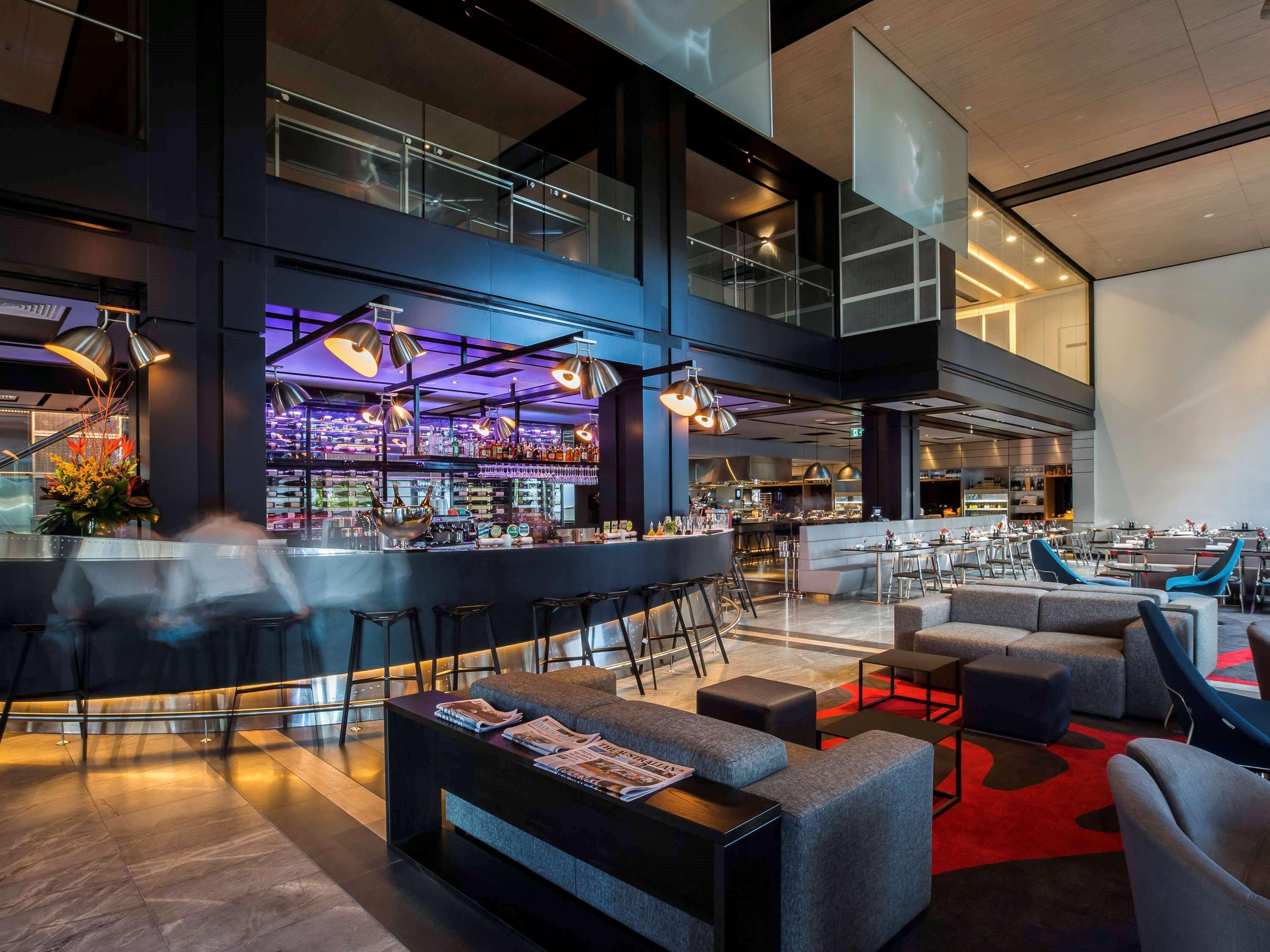 Pullman Sydney Airport Hotell Eksteriør bilde The lounge at the airport