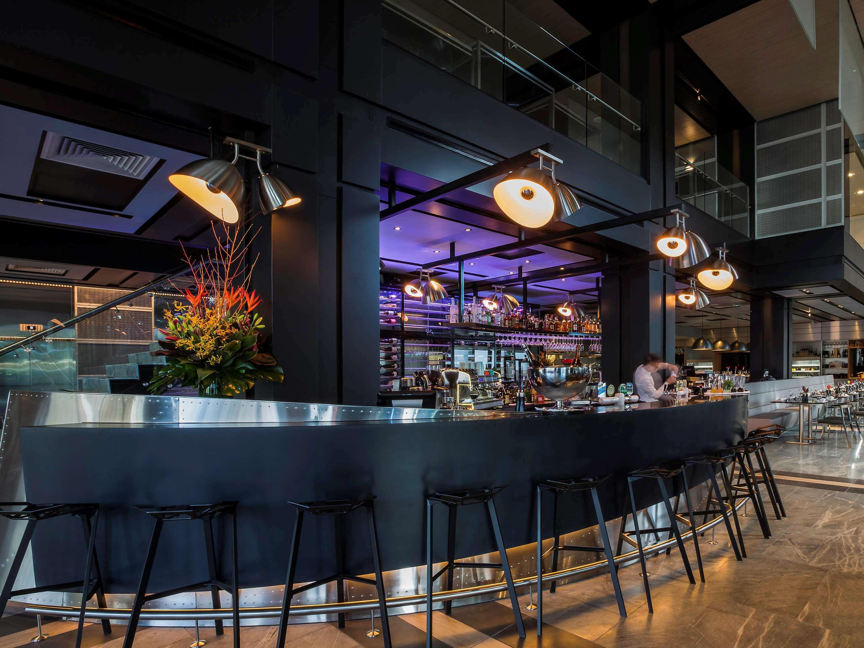 Pullman Sydney Airport Hotell Eksteriør bilde The bar at the restaurant