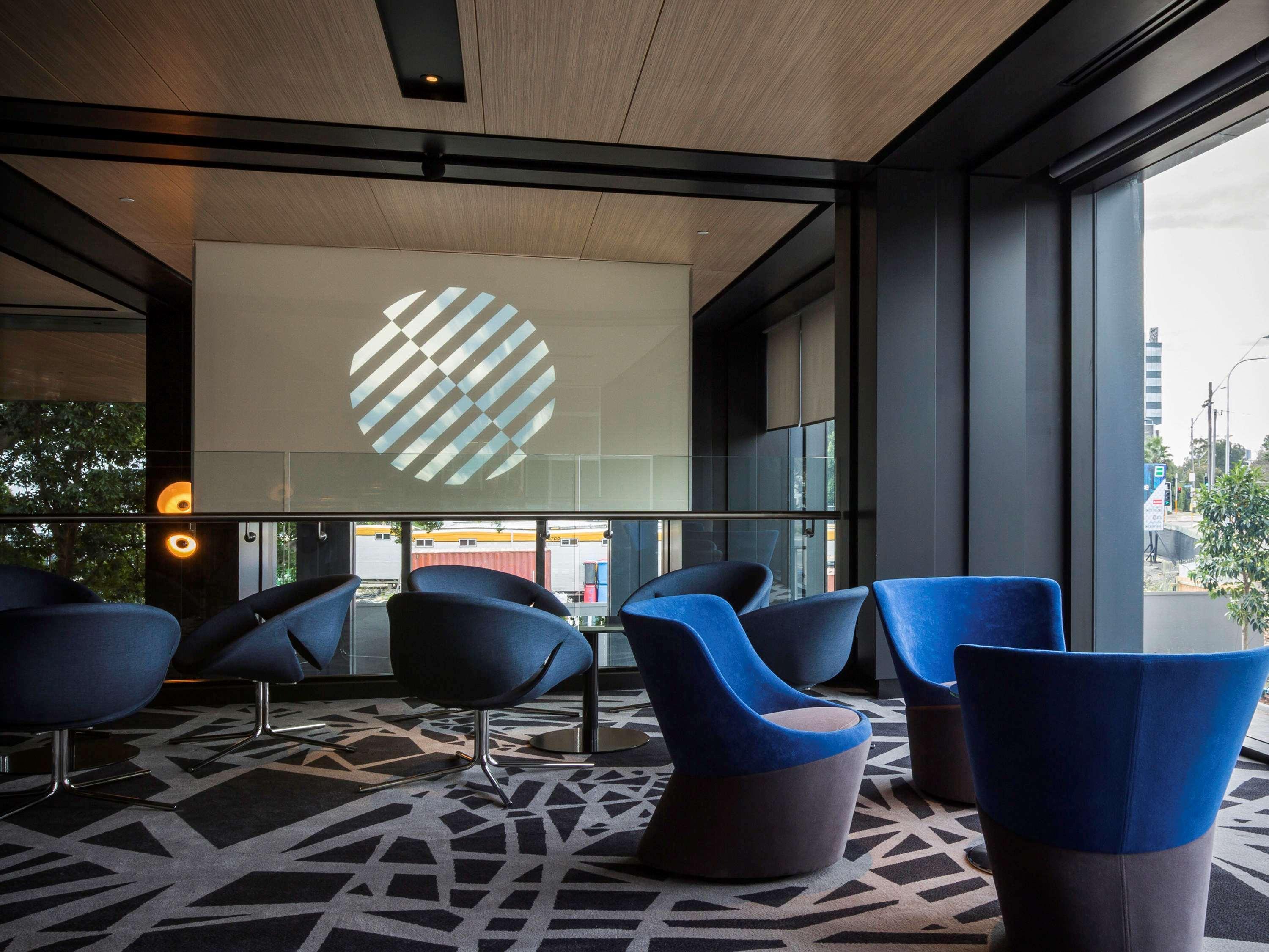 Pullman Sydney Airport Hotell Eksteriør bilde The lounge at the 10th floor