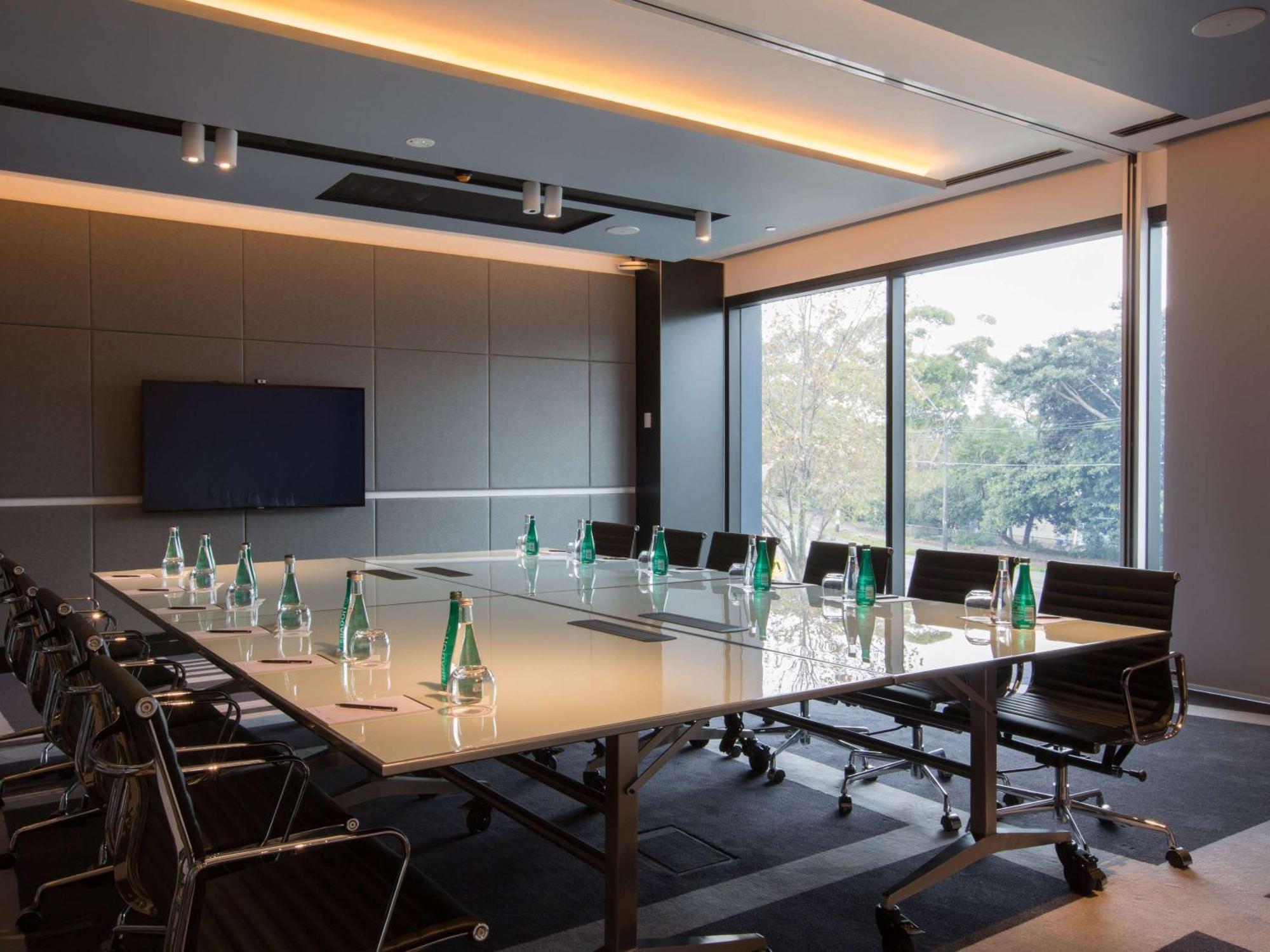 Pullman Sydney Airport Hotell Eksteriør bilde Meeting room